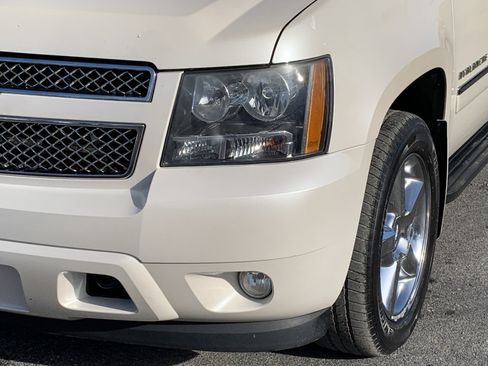 Used 2012 Chevrolet Avalanche LTZ image 45