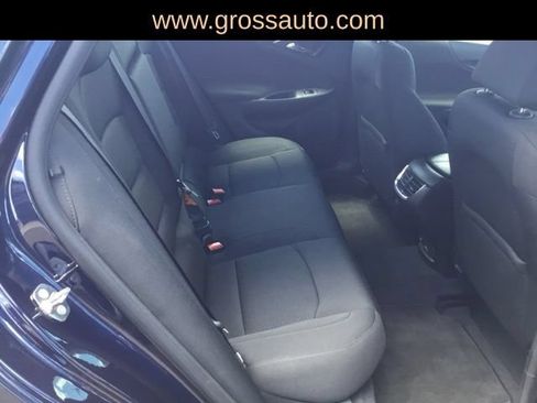 Used 2018 Chevrolet Malibu LT FWD image 13