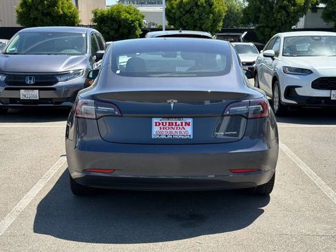 Used 2022 Tesla Model 3 Long Range AWD/4WD image 6