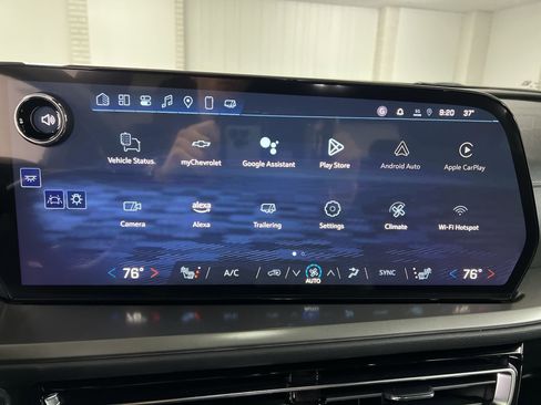 New 2025 Chevrolet Traverse LT w/ Sun and Wheel Package image 48