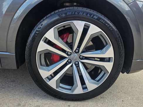 Used 2019 Audi Q8 Premium Plus image 16