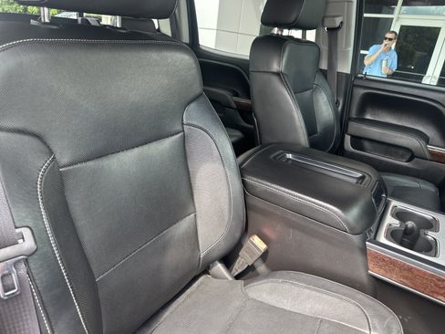 Used 2015 GMC Sierra 2500 SLT w/ Suspension Package, Off-Road AWD/4WD image 33