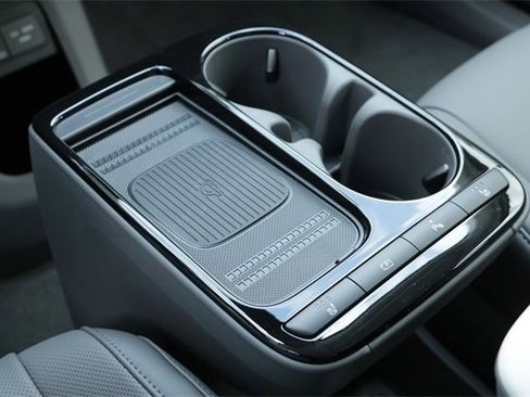 New 2026 Hyundai Ioniq 5 SEL image 16