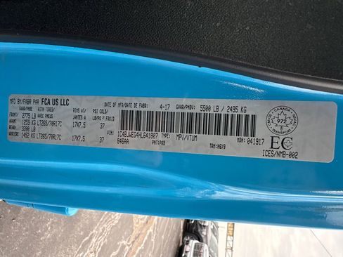 Used 2017 Jeep Wrangler Unlimited Sahara image 28