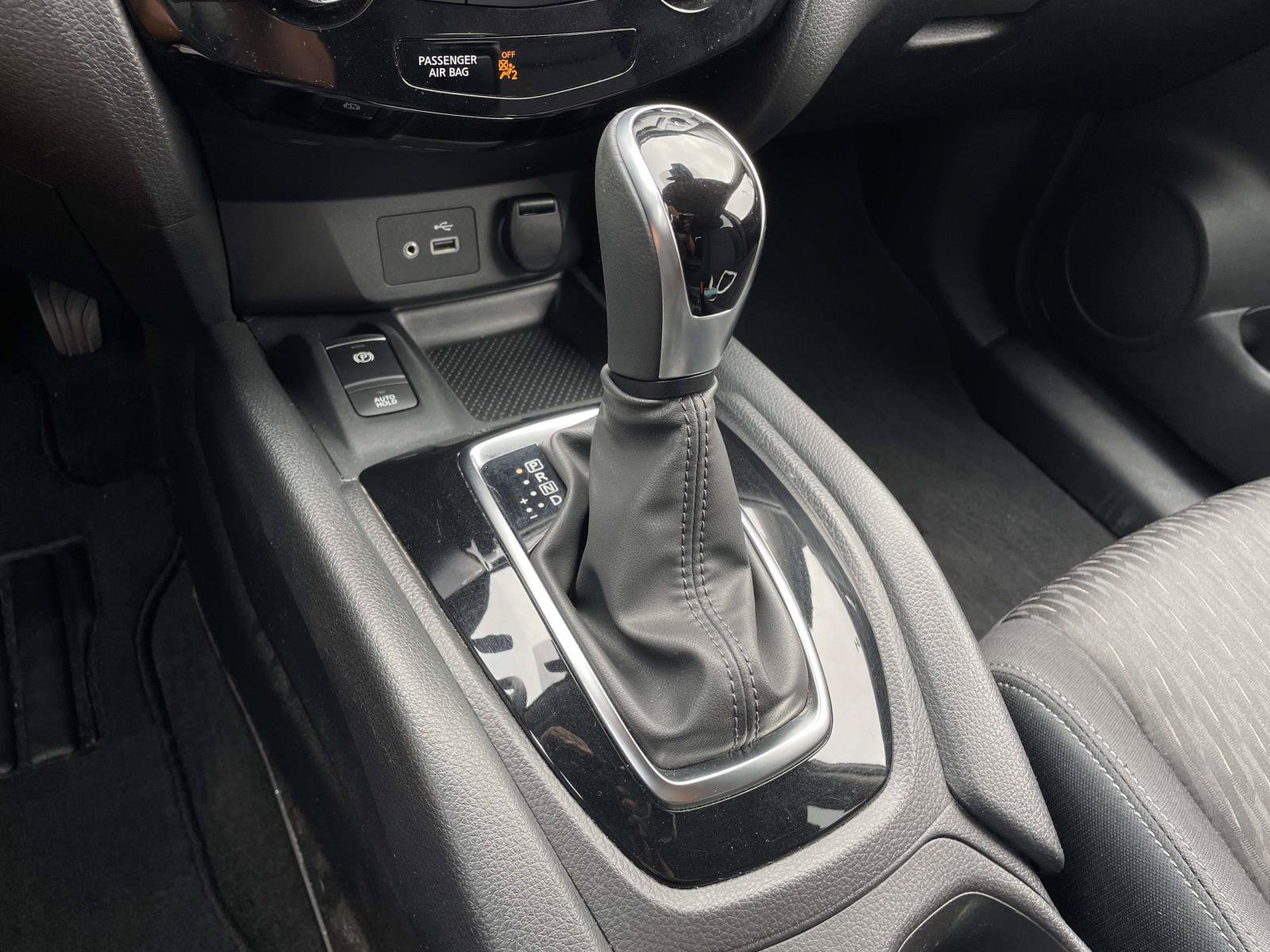 Used 2019 Nissan Rogue SV w/ Premium Package AWD/4WD image 22
