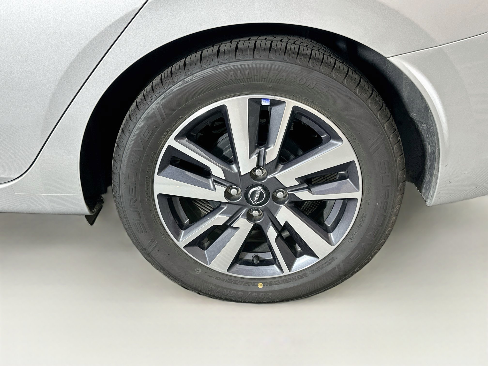 Used 2025 Nissan Versa SV FWD image 11