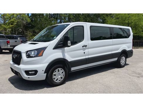 Used 2024 Ford Transit 350 XLT RWD image 5