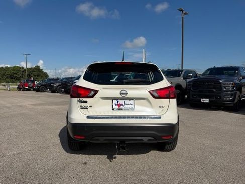 Used 2017 Nissan Rogue Sport SV FWD image 7