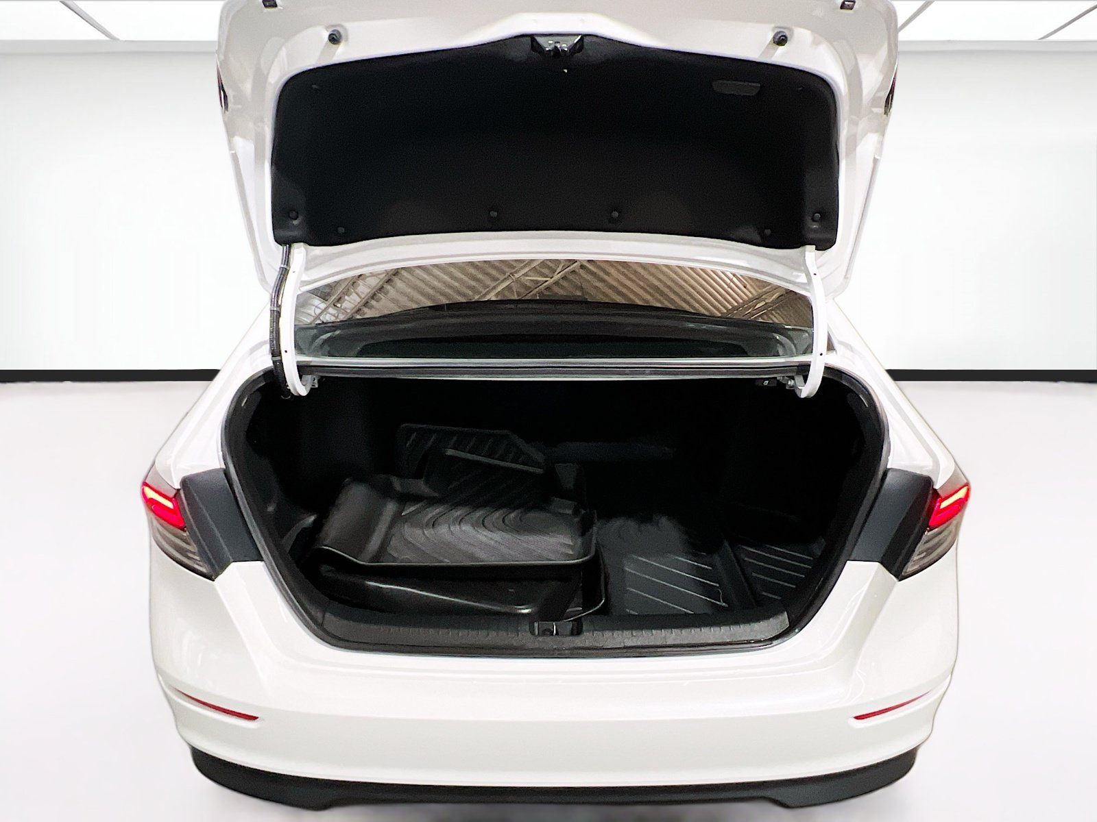 Used 2024 Honda Accord LX image 17