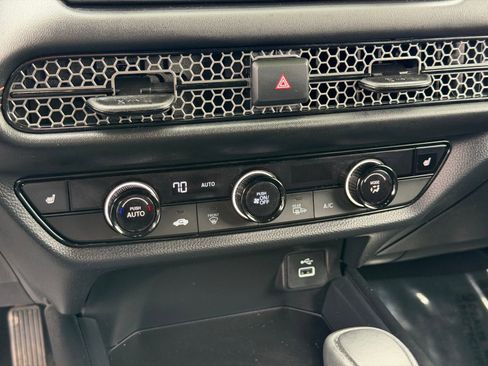 Used 2025 Honda HR-V Sport image 21