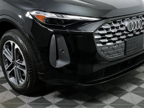 Certified 2025 Audi Q5 Premium w/ Convenience Package image 37