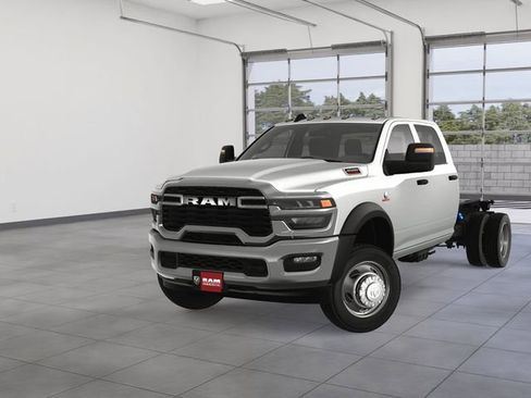 New 2025 RAM 4500 Tradesman image 2