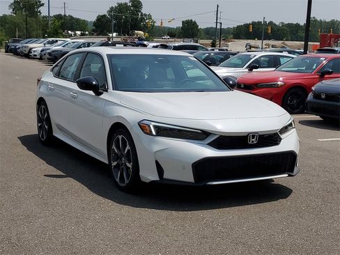 New 2025 Honda Civic Sport Touring image 4