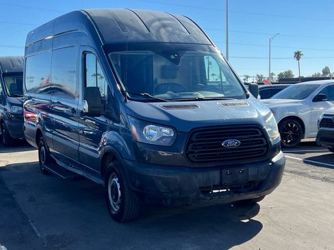 Used 2019 Ford Transit 250 148 High Roof Extended RWD image 10