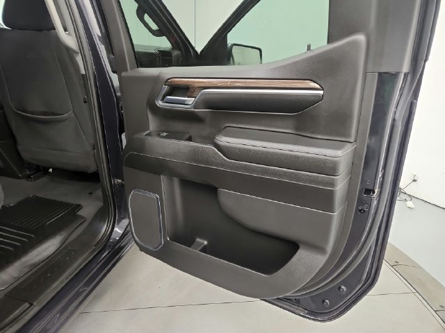 Used 2023 Chevrolet Silverado 1500 LT AWD/4WD image 25