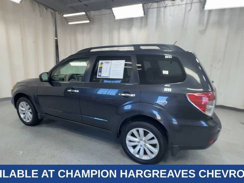 Used 2011 Subaru Forester 2.5X Premium w/ All-Weather Pkg AWD/4WD image 7