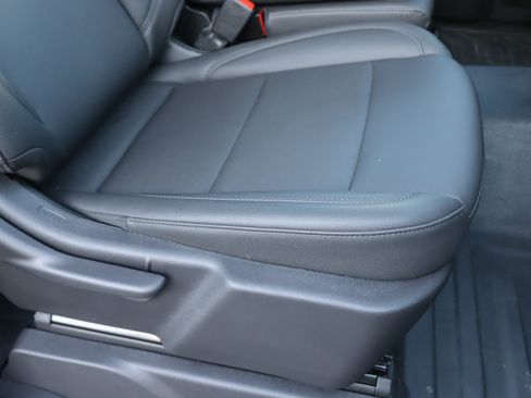 Used 2026 Chevrolet Silverado 1500 W/T RWD image 31