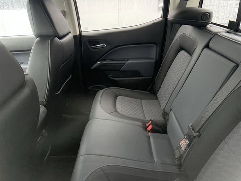 Used 2017 Chevrolet Colorado Z71 image 10