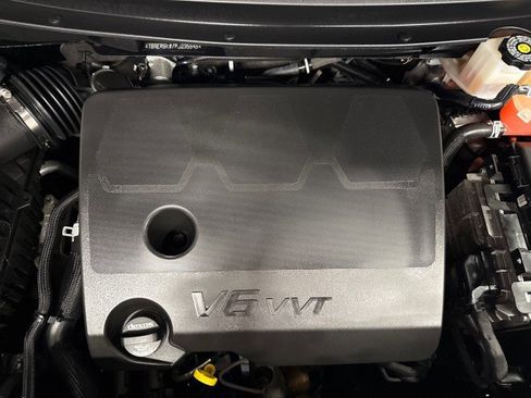 Used 2023 Chevrolet Traverse LT image 31