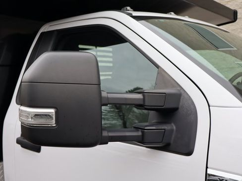 Used 2022 Ford F350 XL w/ Power Equipment Group image 19