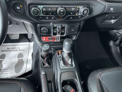 Used 2021 Jeep Gladiator Rubicon image 18