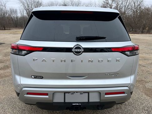 Used 2025 Nissan Pathfinder Platinum w/ Lighting Package (N92) image 4