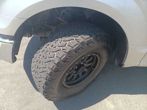 Used 2015 Ford F150 XLT w/ Equipment Group 301A Mid RWD image 22