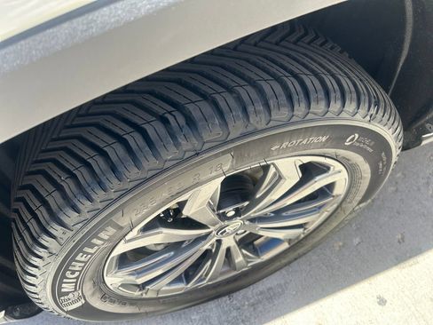 Certified 2022 Toyota RAV4 Limited AWD/4WD image 22