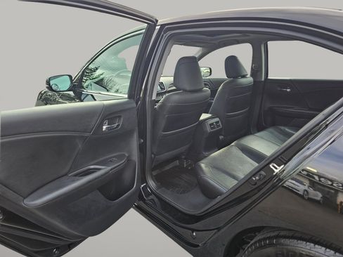 Used 2017 Honda Accord EX-L image 21