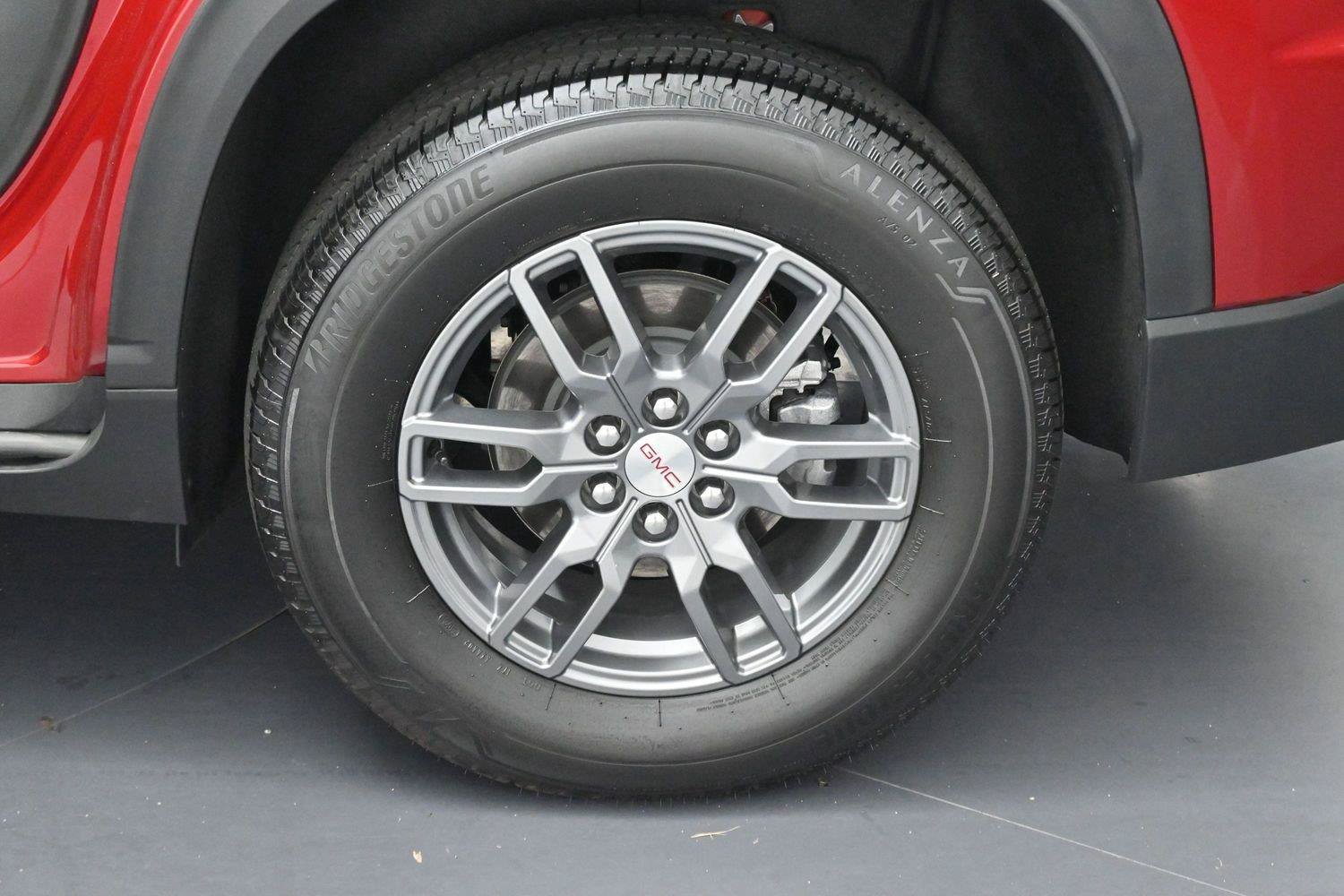 Used 2025 GMC Acadia Elevation FWD image 37