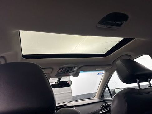 Used 2022 Subaru Outback Limited image 35