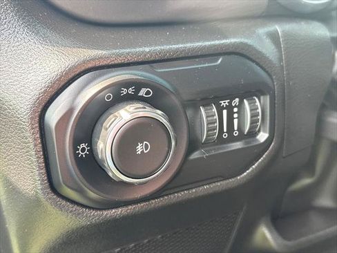 Used 2022 Jeep Wrangler Sport AWD/4WD image 14