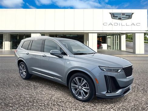 Certified 2024 Cadillac XT6 Premium Luxury w/ Platinum Package image 7
