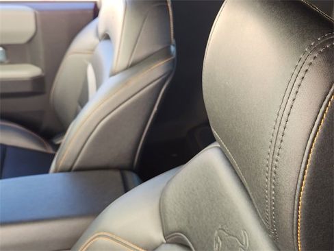 Used 2021 Ford Bronco Badlands image 15