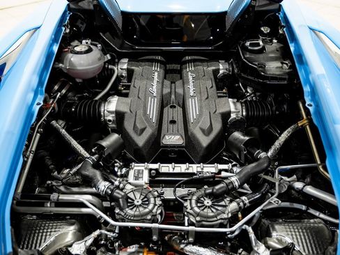 Used 2024 Lamborghini Revuelto image 45