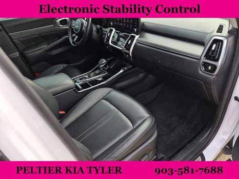 Certified 2023 Kia Sorento SX FWD image 16