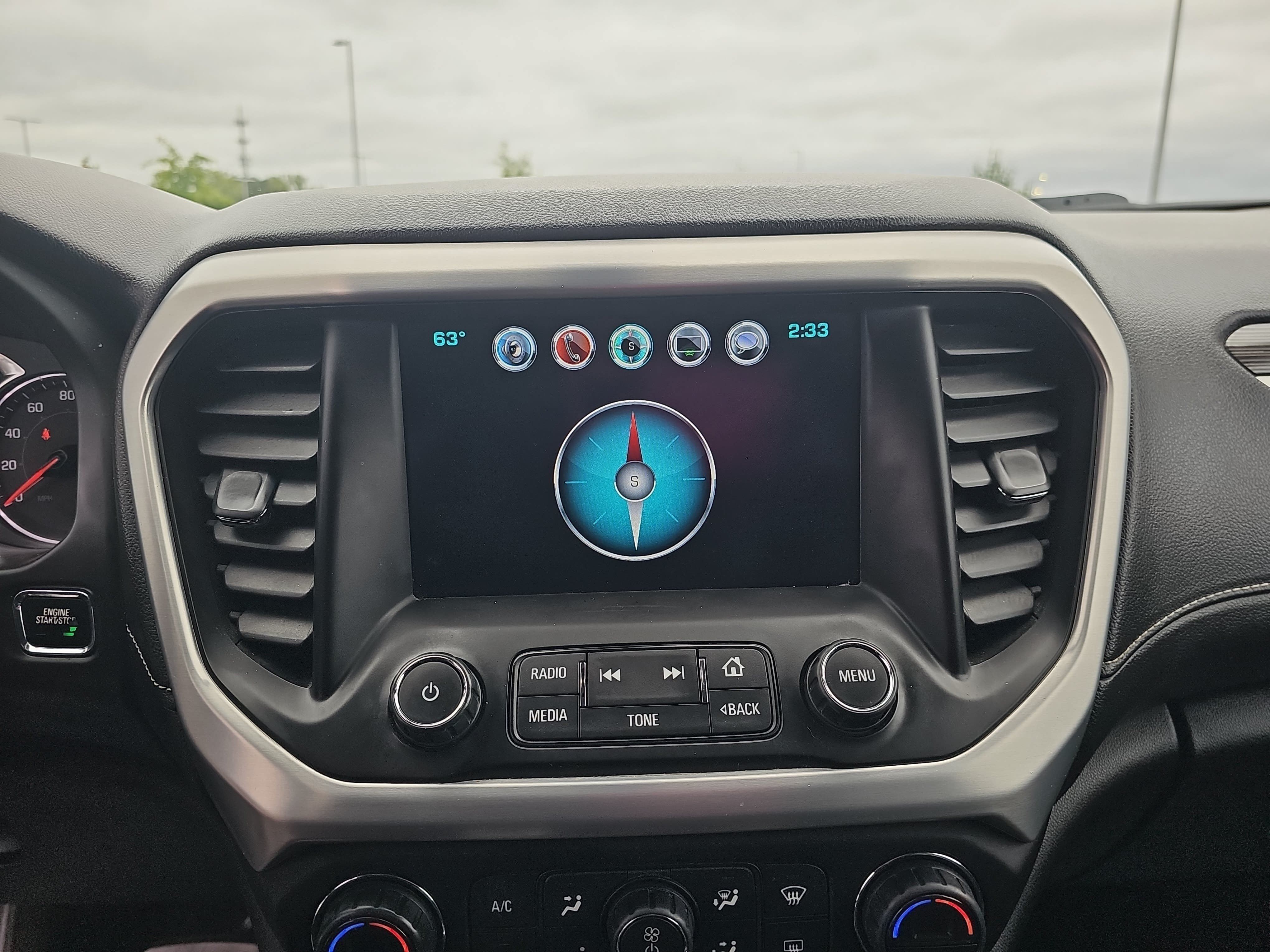 Used 2018 GMC Acadia SLT FWD image 24
