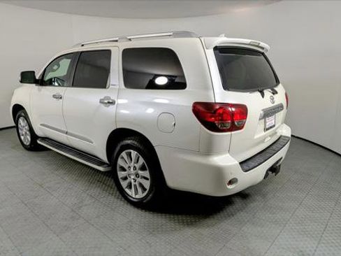 Used 2019 Toyota Sequoia Platinum image 4