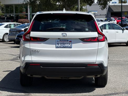 Used 2024 Honda CR-V EX image 5