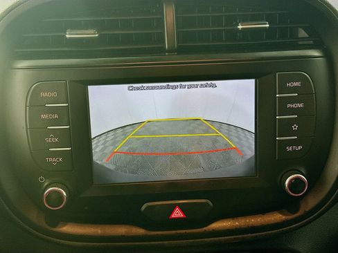 Used 2020 Kia Soul S image 22