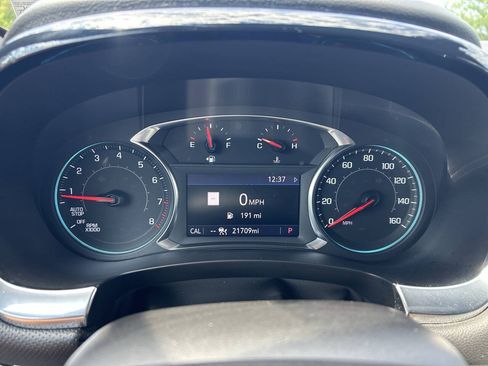 Used 2023 Chevrolet Traverse RS FWD image 23