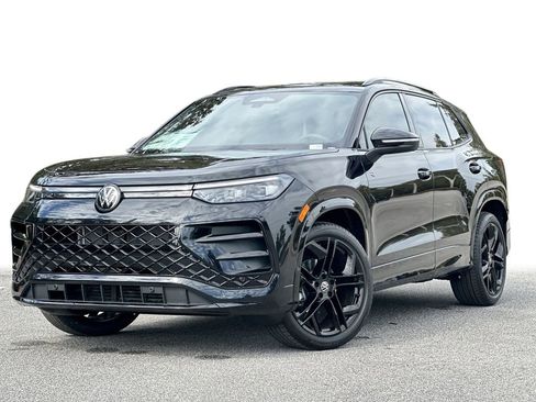 New 2026 Volkswagen Tiguan SE R-Line image 1