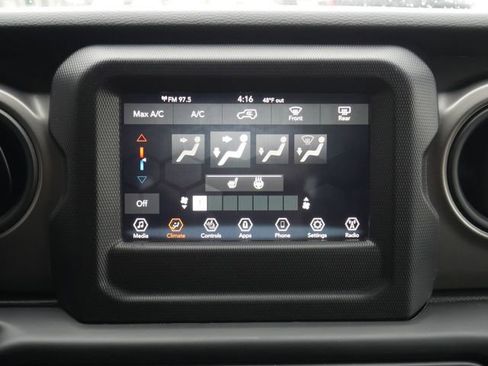 Used 2022 Jeep Wrangler Unlimited Sport AWD/4WD image 20