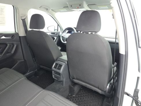 Used 2023 Volkswagen Tiguan S image 42