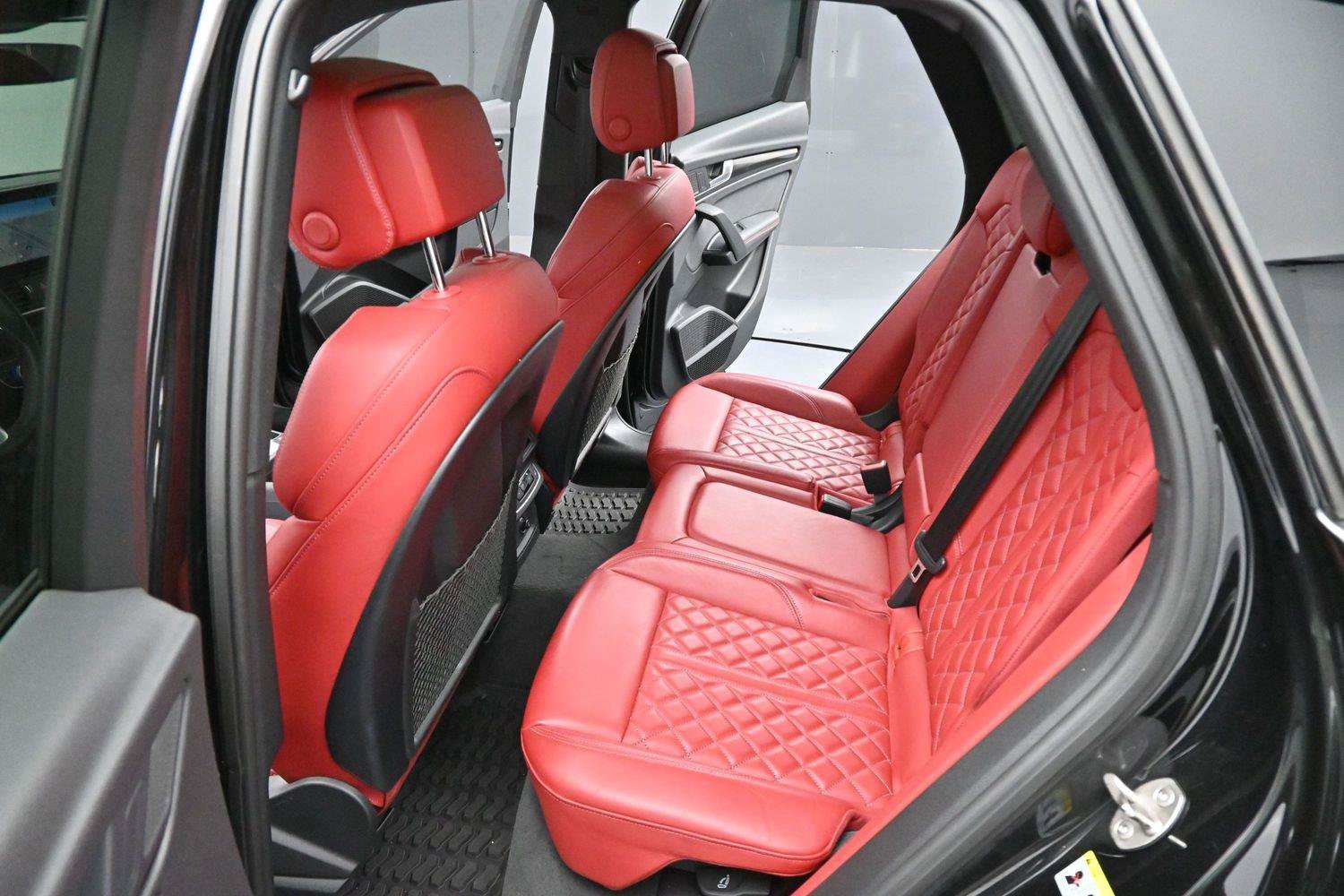 Used 2024 Audi SQ5 Prestige AWD/4WD image 32