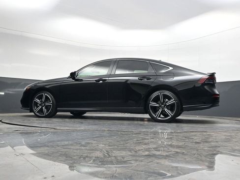 Used 2025 Honda Accord Sport image 31
