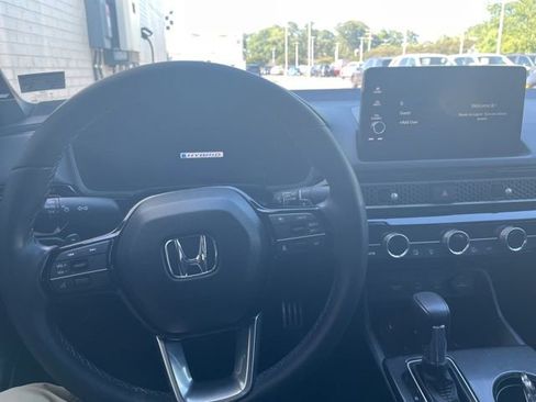 Used 2025 Honda Civic Sport Touring image 4