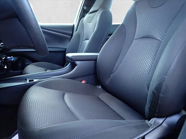 Used 2019 Toyota Prius LE FWD image 11
