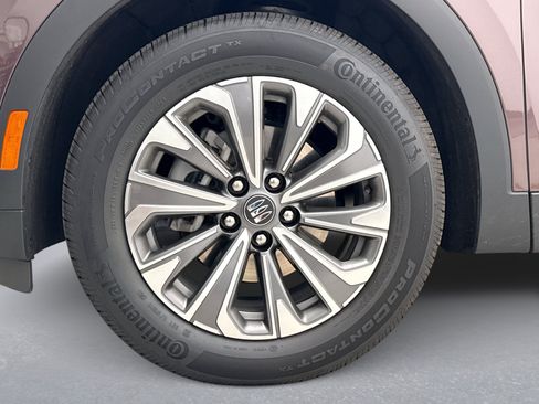 Used 2025 Buick Envision Preferred AWD/4WD image 12