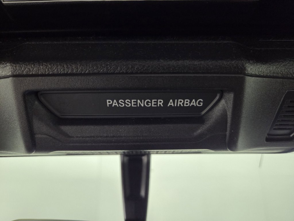 Used 2025 Jeep Wrangler Unlimited Sport AWD/4WD image 14